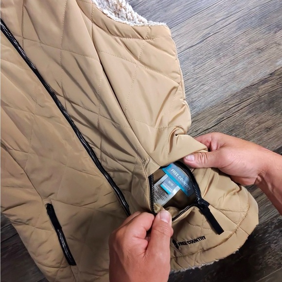 Free Country Tan Quilted Fur Sherpa Linen Vest - Picture 2 of 7